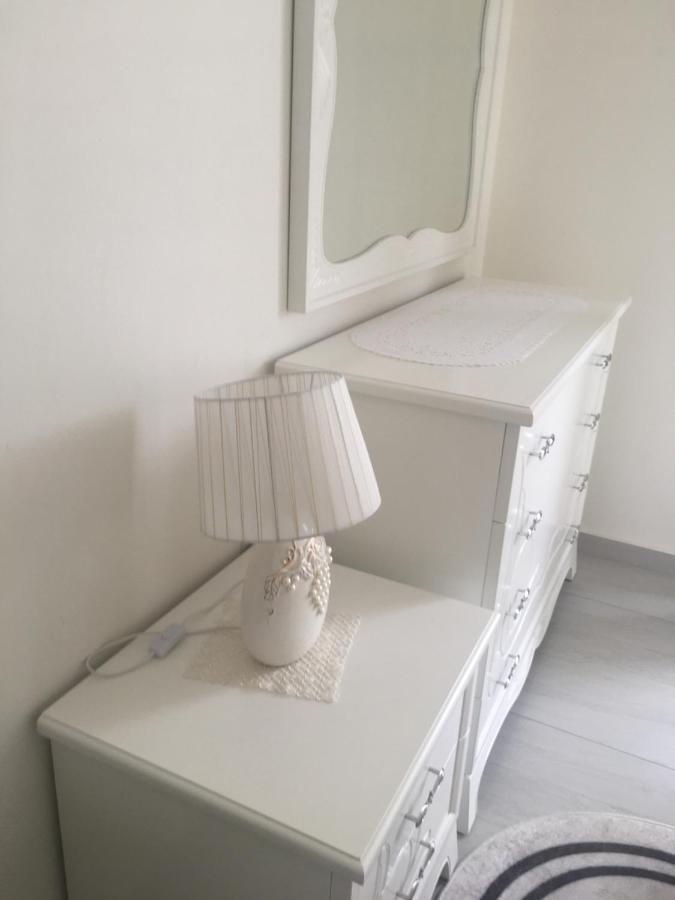 Apartament Oresti 科尔察 外观 照片